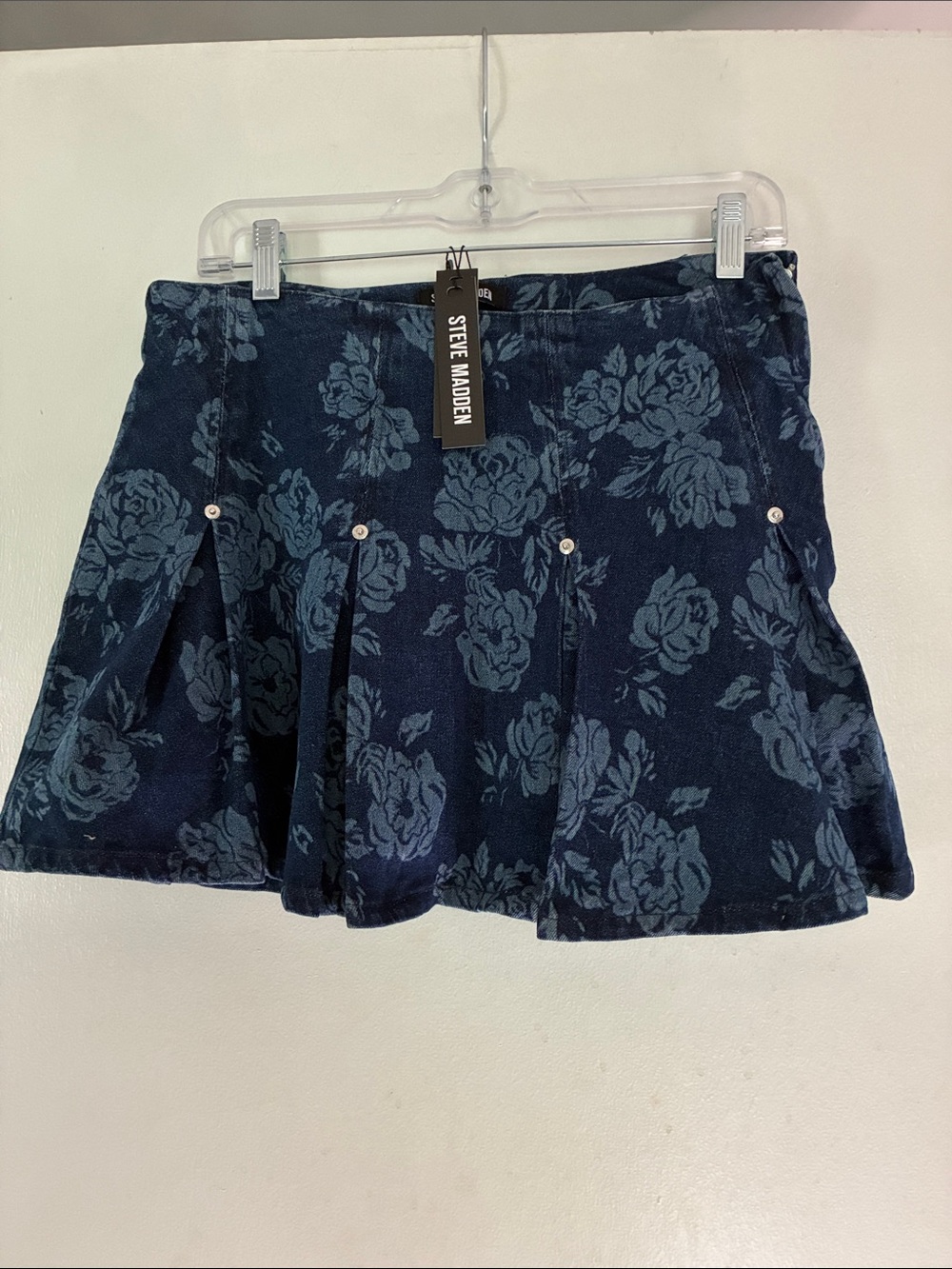 Flirty Madden Dark Blue Floral Mini Skirt with Shorts Underneath Size 4 NWT